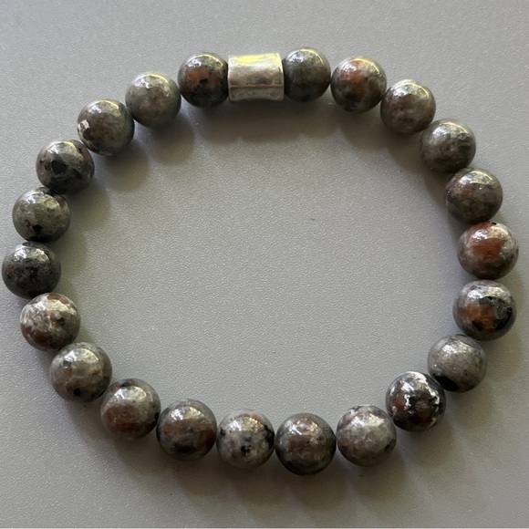 Gray Yooperlite Handcrafted Bead Bracelet - Picture 3 of 7